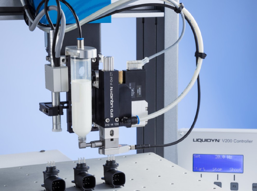 What are the performance advantages of thermal conductive adhesive dispensing?